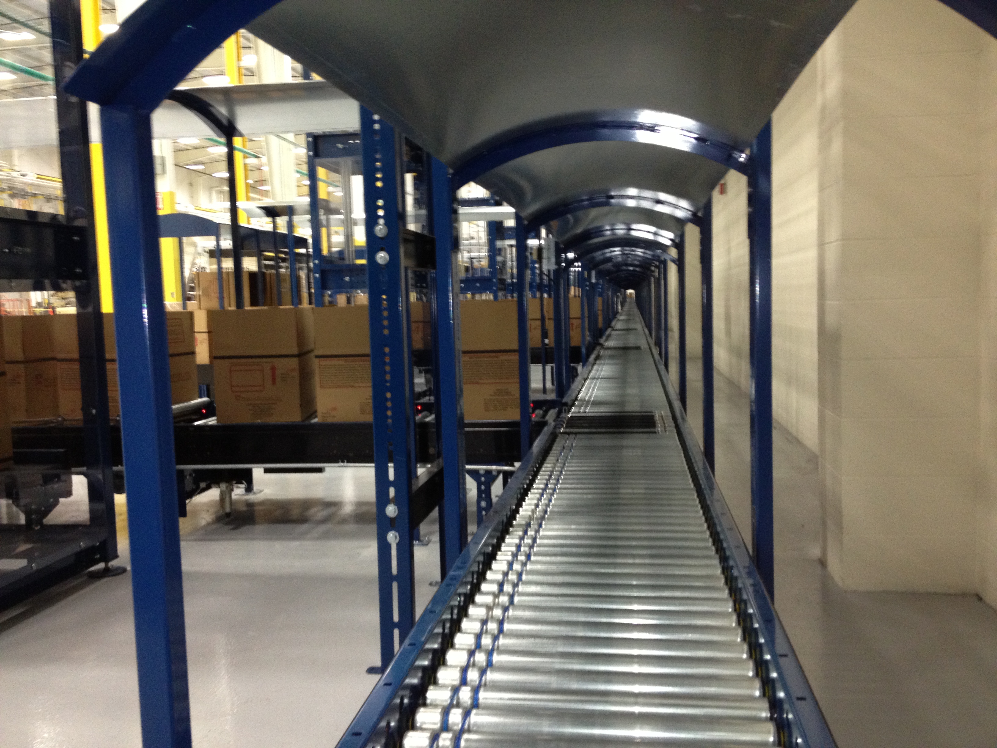 MDR Trunk Line Conveyor with 90 DEG Transfers